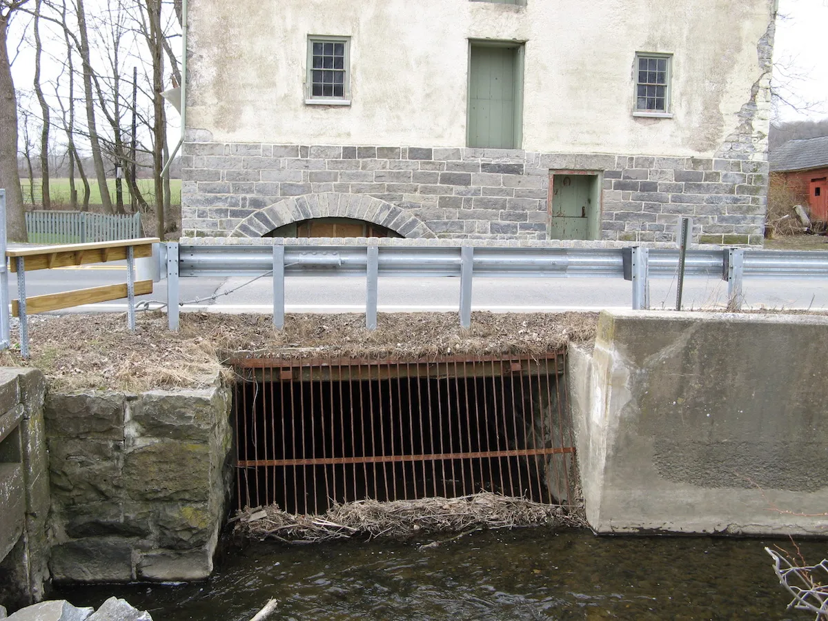 Building a Gristmill: How Does a Mill Work? - Farm Collector