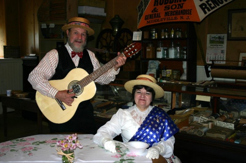 Special thanks goes out to Don Thoenig and Una Lee Williams. They truely made it a memorable day!